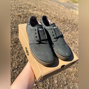 NWT C1rca Drifter Mens Size 9 Shoes in Gray